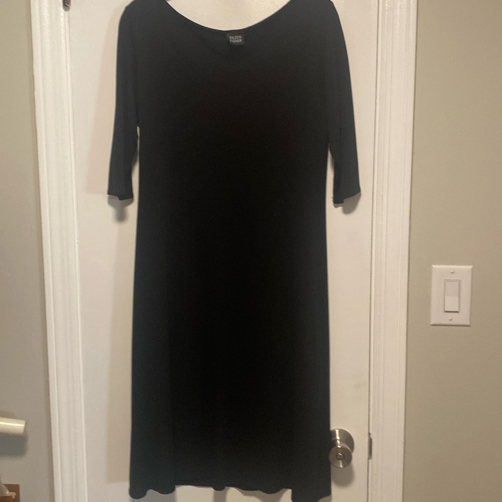 Simple 100% Silk Jersey Dress In Like New Condition